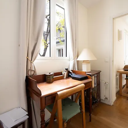 La Halte Cosy - 15e Arrondissement De Paris